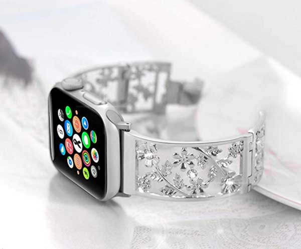 Kvetinová remienok s kovovým remienkom na Apple Watch